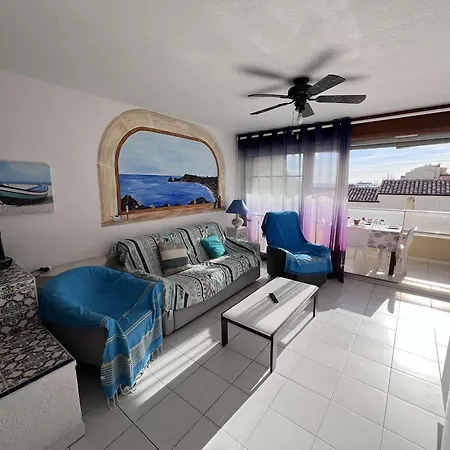 T2 Avec Terrasse Et Parking, A 50m De La - Fr-1-702-70 Apartment *